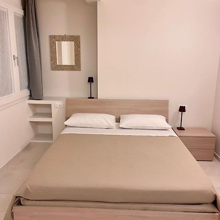Апартаменти Anita'S House-Abitazione A Pochi Passi Dal Centro Пезаро Екстер'єр фото
