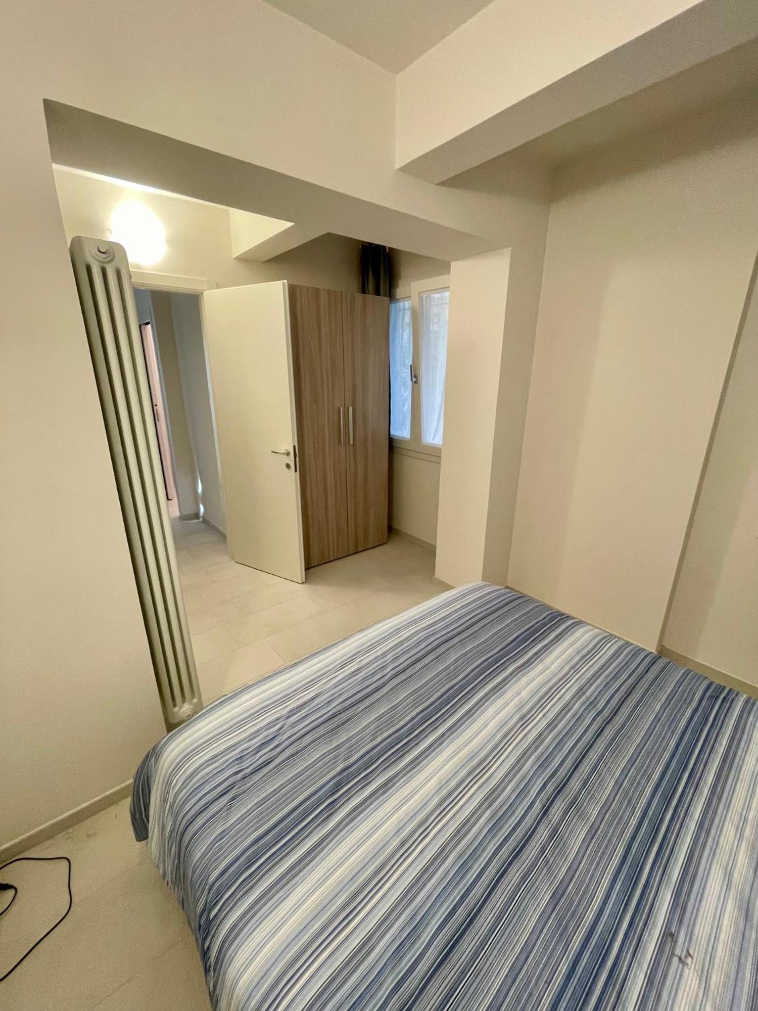 Апартаменти Anita'S House-Abitazione A Pochi Passi Dal Centro Пезаро Екстер'єр фото